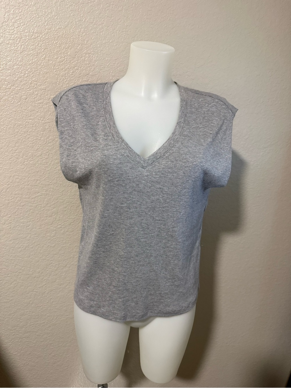 Michael Stars Light Gray Rib Knit V-Neck Tank Top Muscle Tee